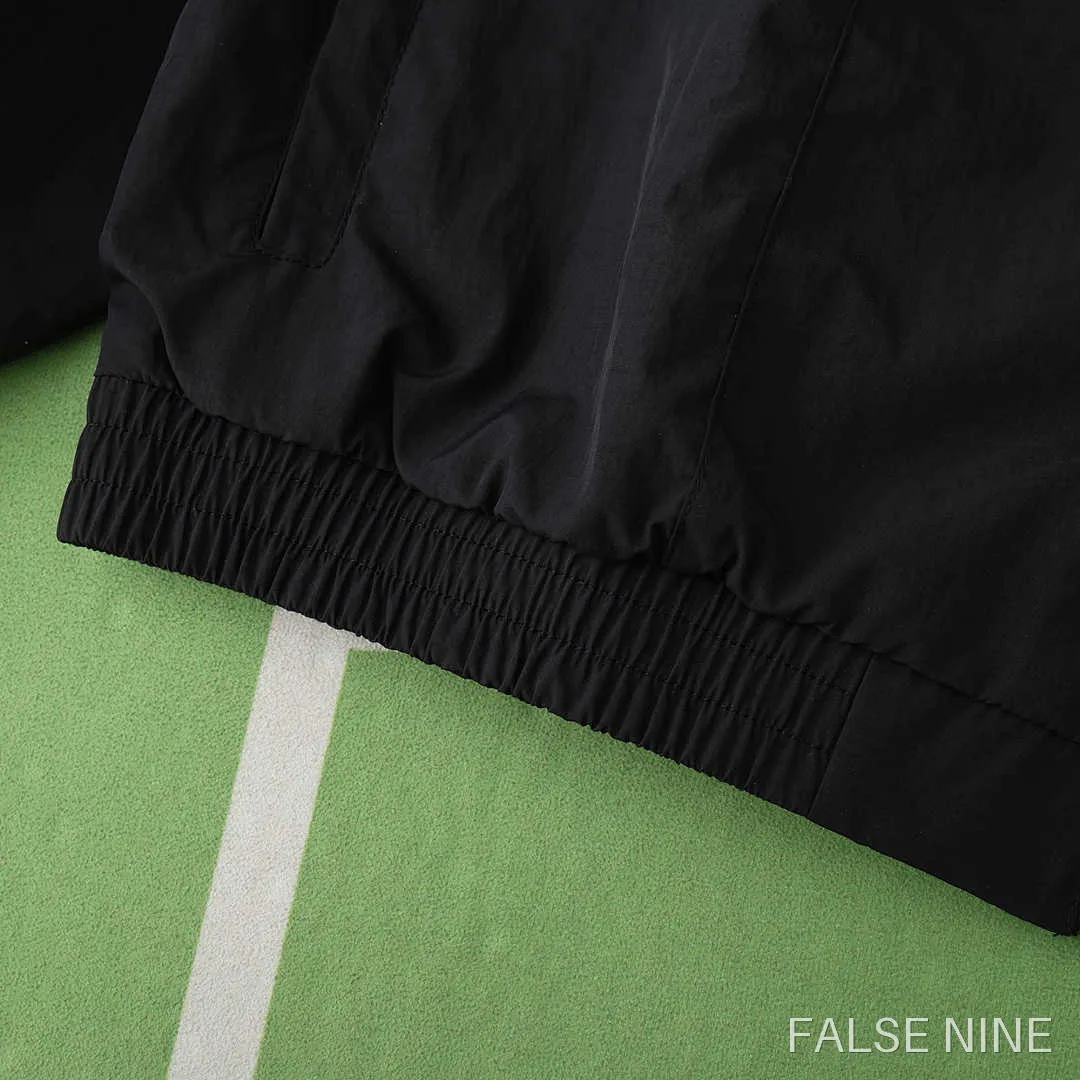 Manchester United 24/25 Training Windbreaker, photo 16