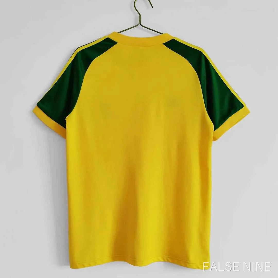 Wales 1982 Away Retro Shirt (Fan Version), photo 6