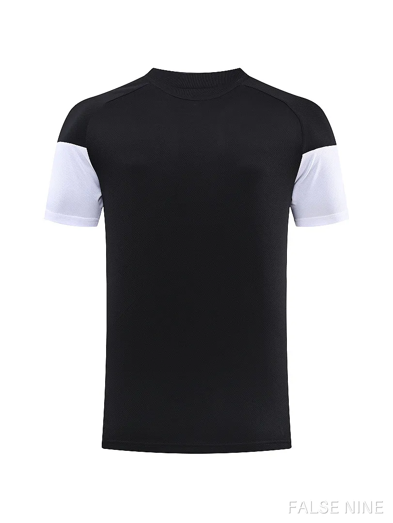 Liverpool 26/27 Training Kit (Fan Version), photo 14