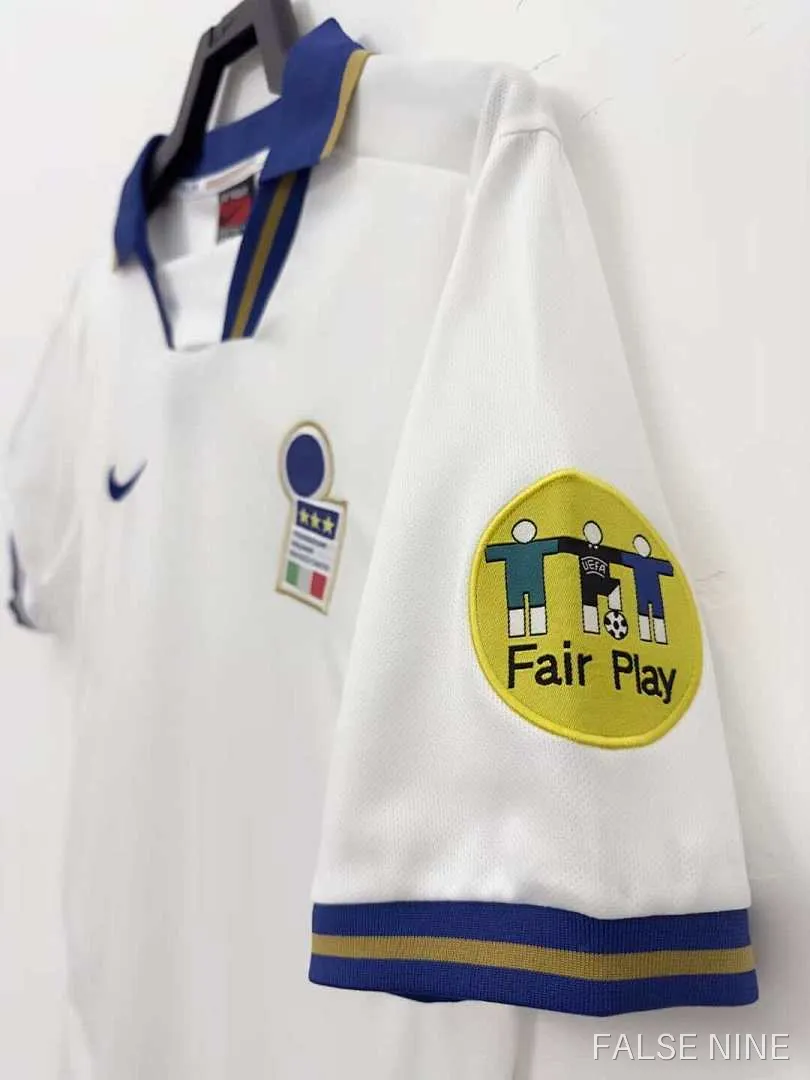 Italy 1996 Away Shirt (Retro Fan Version), photo 9