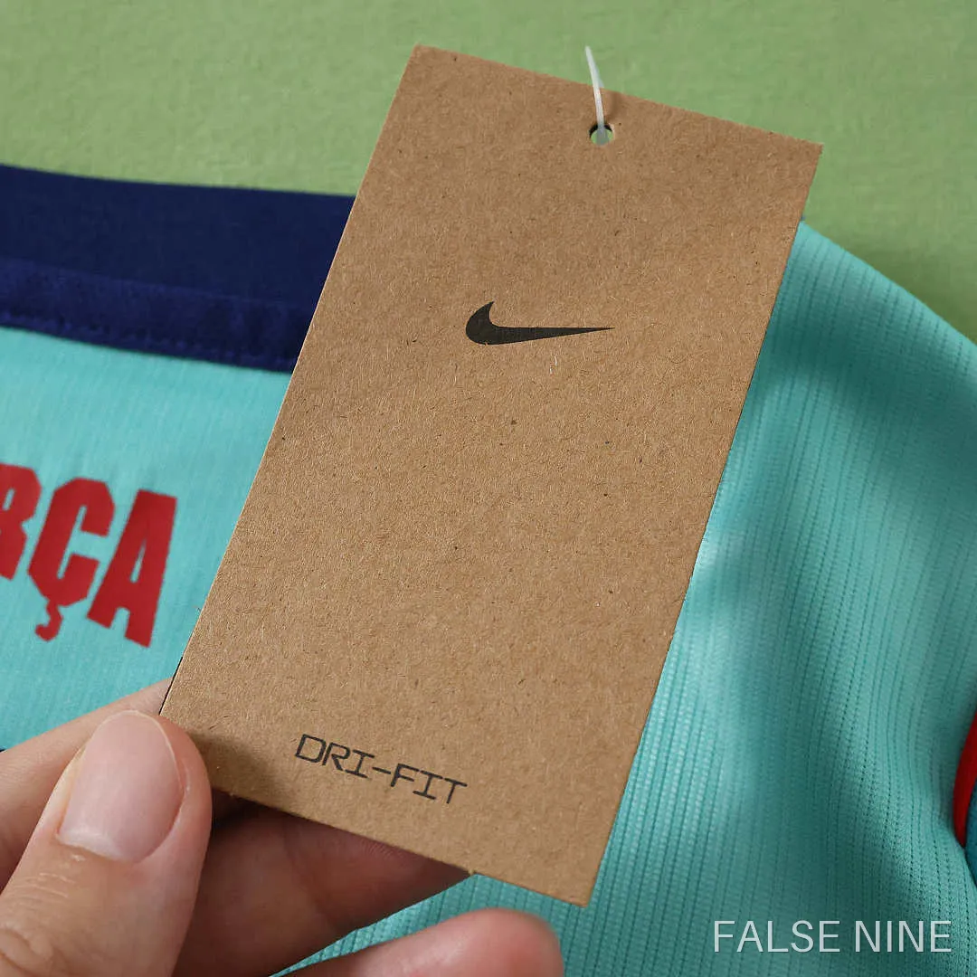 FC Barcelona 26/27 Third Cropped Jersey, photo 23