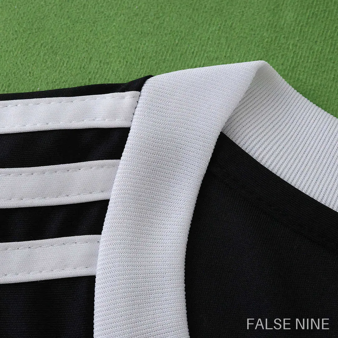 Real Madrid 25/26 Goalkeeper Shirt (Fan Version), photo 3