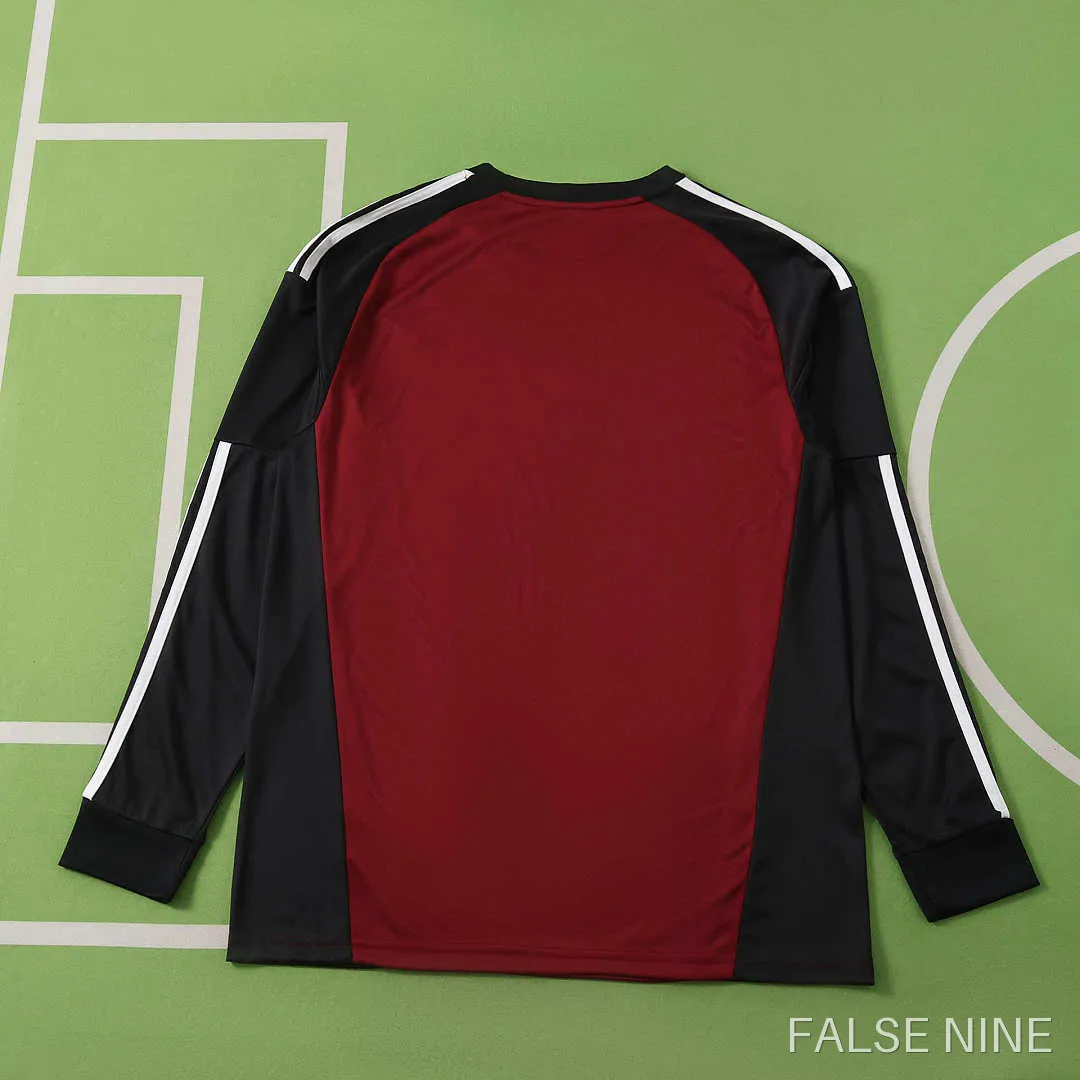 Spain 2026 Goalkeeper Long Sleeve Shirt (Fan Version), photo 2