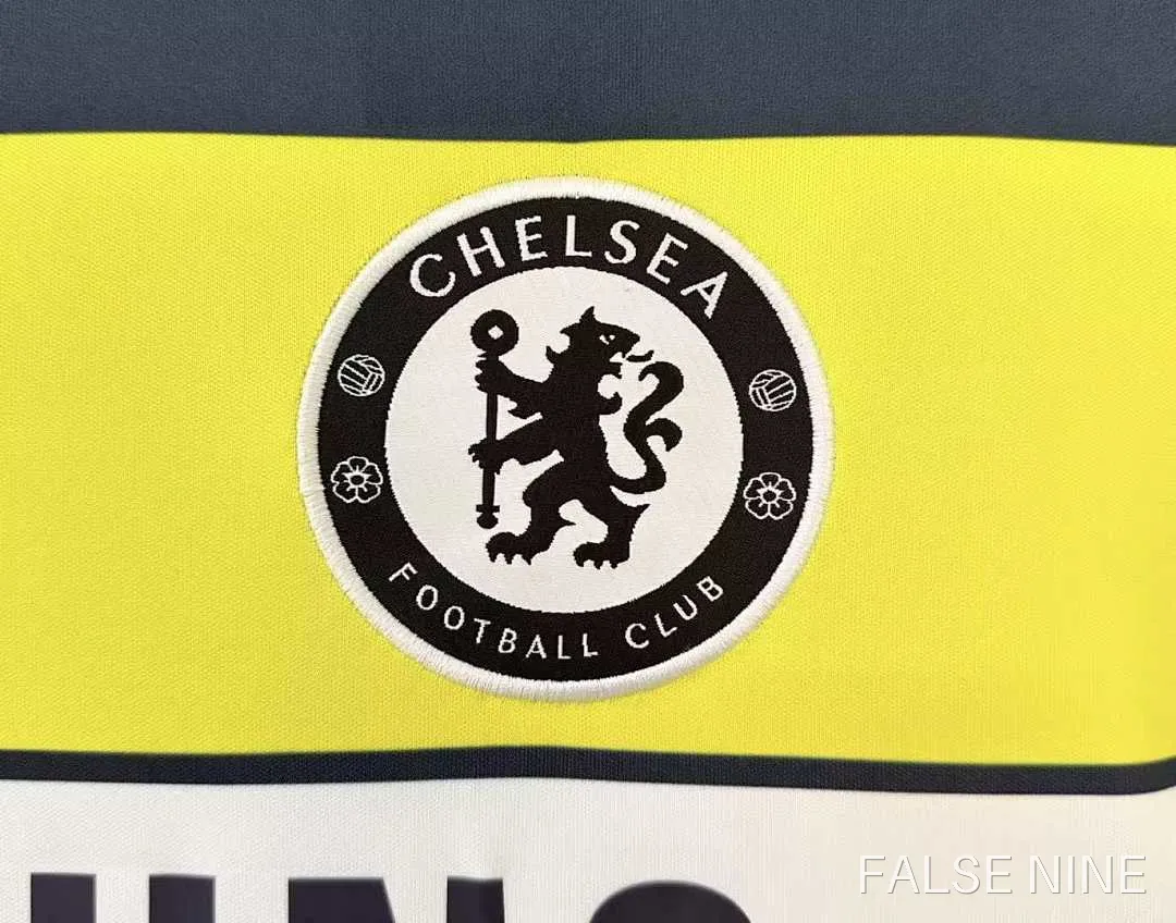 11/12 Chelsea Two Visits retro Fan version, photo 3