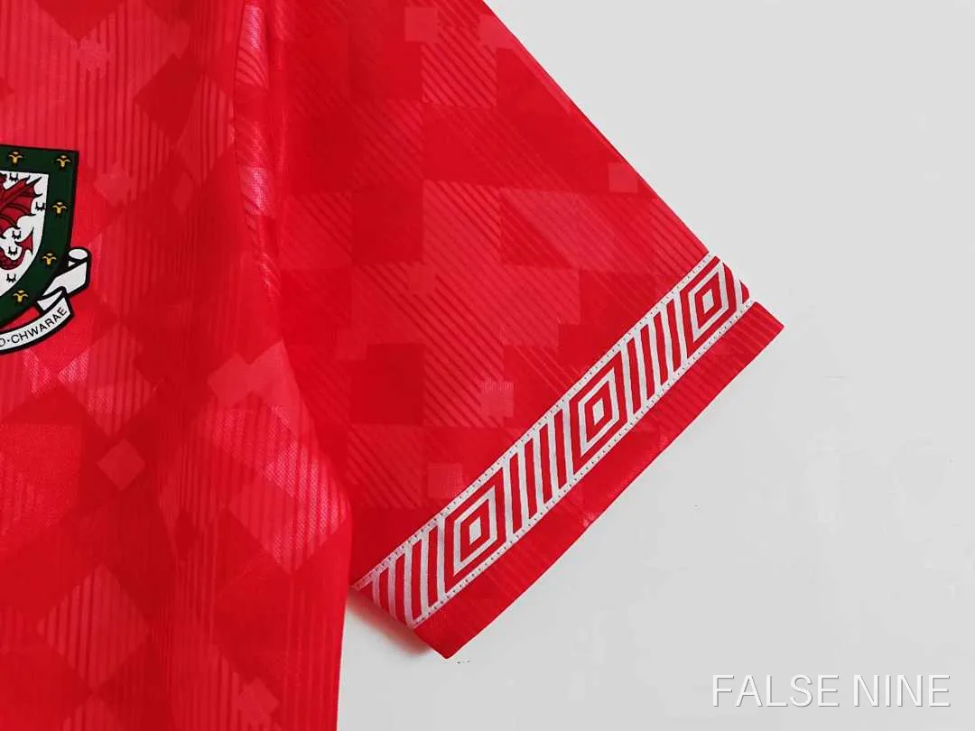Wales 1990-1992 Home Retro Shirt (Fan Version), photo 3