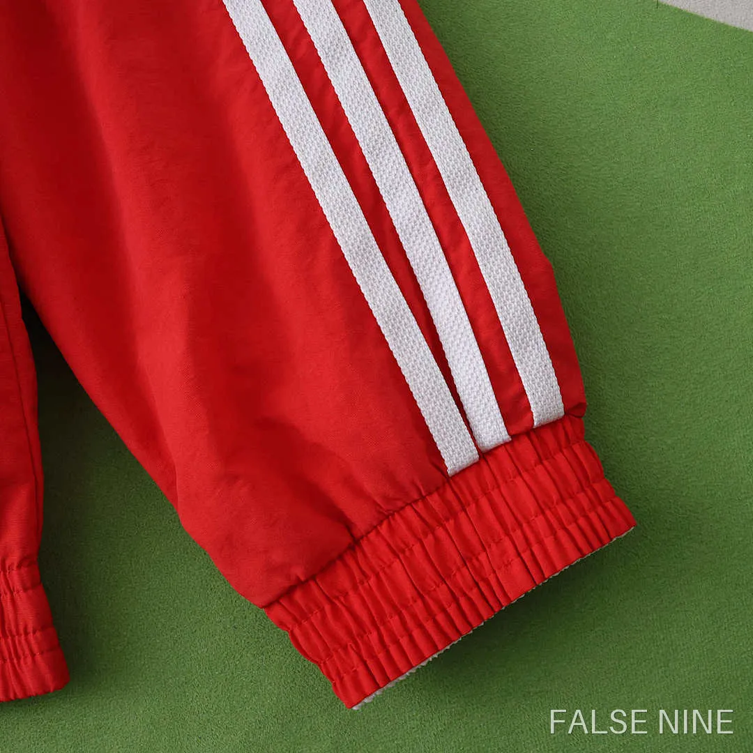 Real Madrid 2025 Reversible Windbreaker Jacket, photo 4
