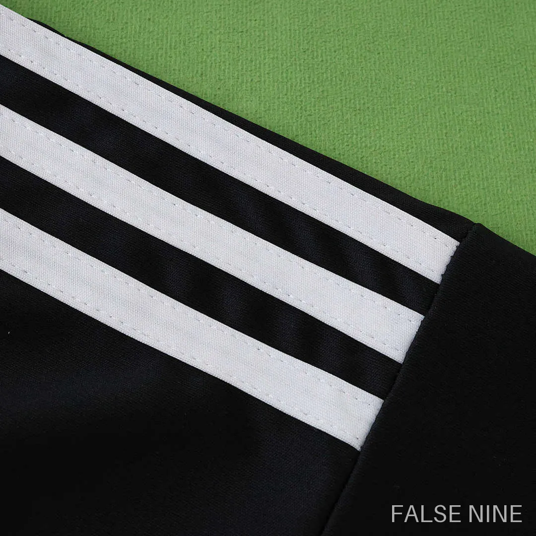 Real Madrid 25/26 Goalkeeper Shirt (Fan Version), photo 7