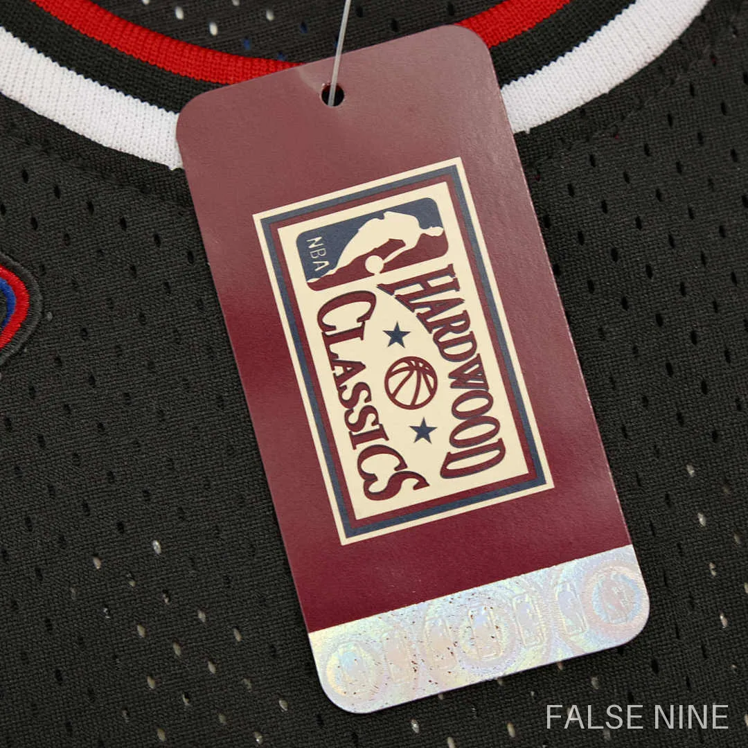 Chicago Bulls 1996-97 Away Jersey (Retro), photo 10