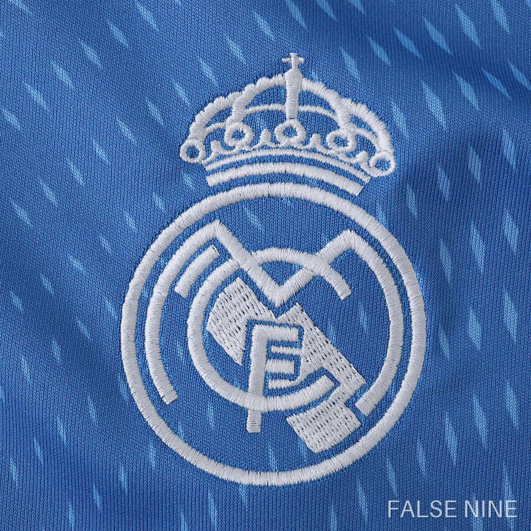 Real Madrid 25/26 Goalkeeper Shirt (Fan Version), photo 5