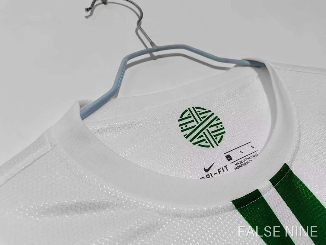 Portugal 2012 Away Long Sleeve Shirt (Retro Fan Version), photo 6
