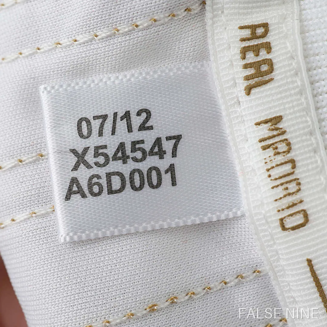 11/12 Real Madrid CF home retro Fan version, photo 20