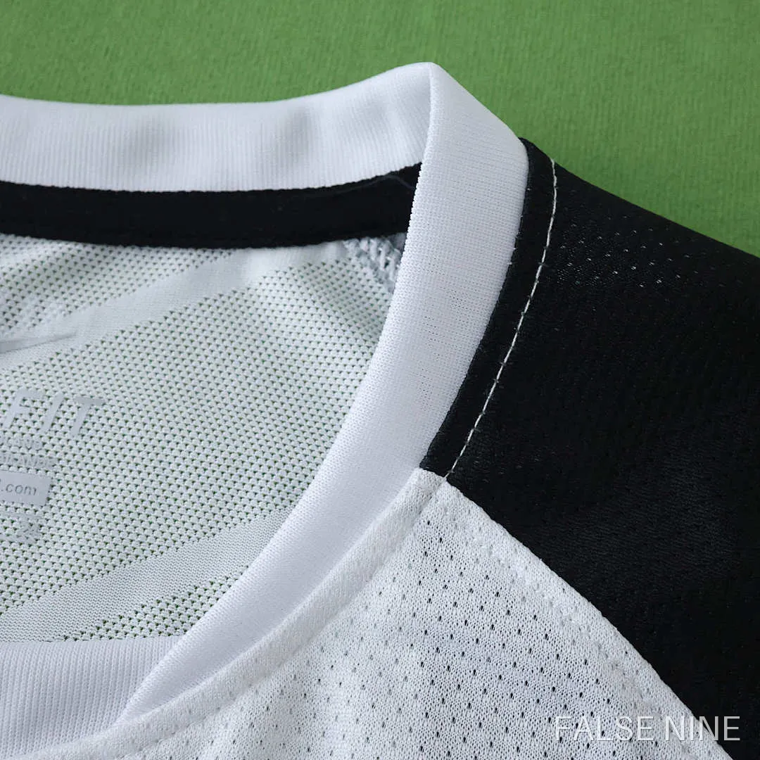Manchester United 2011/12 Away Kids Retro Jersey, photo 5
