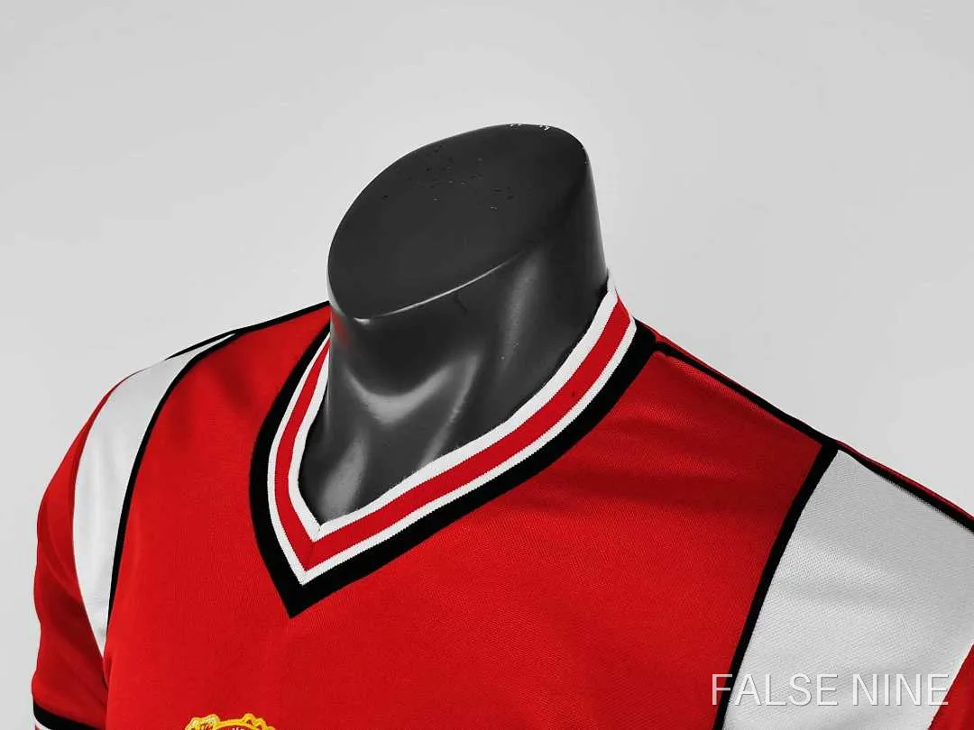 Manchester United 1985 Home Shirt (Retro Fan Version), photo 7