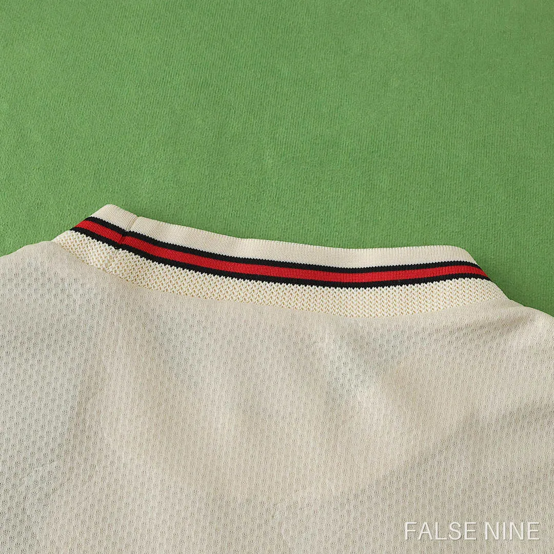 Liverpool 1996-97 Away Retro Kids Kit, photo 17
