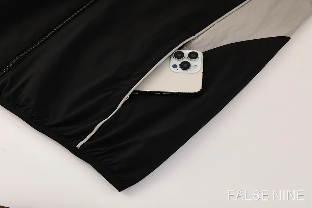 Newcastle United 25/26 Training Windbreaker, photo 11