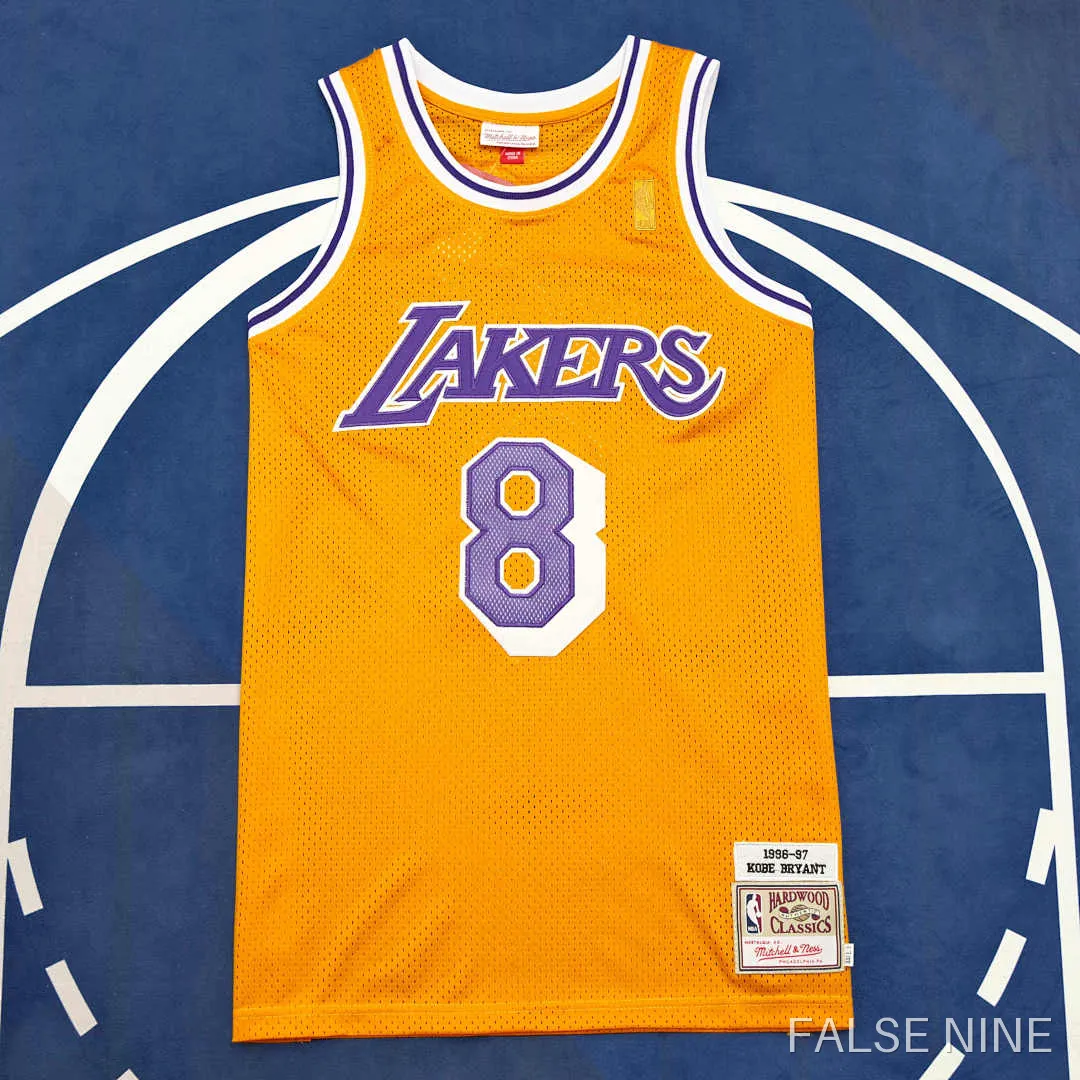 L.A. Lakers 2006-07 Home Jersey (Retro), photo 1