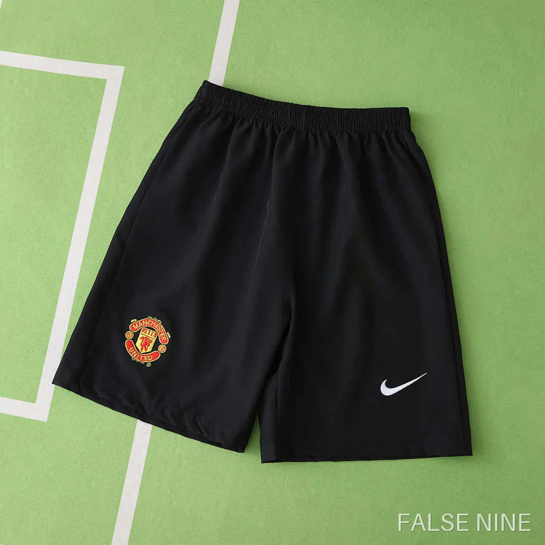 Manchester United 03/04 Away Kids Kit (Retro), photo 7