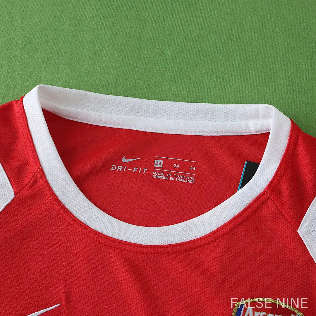 02/03 Arsenal F.C. home retro Kids kit, photo 2