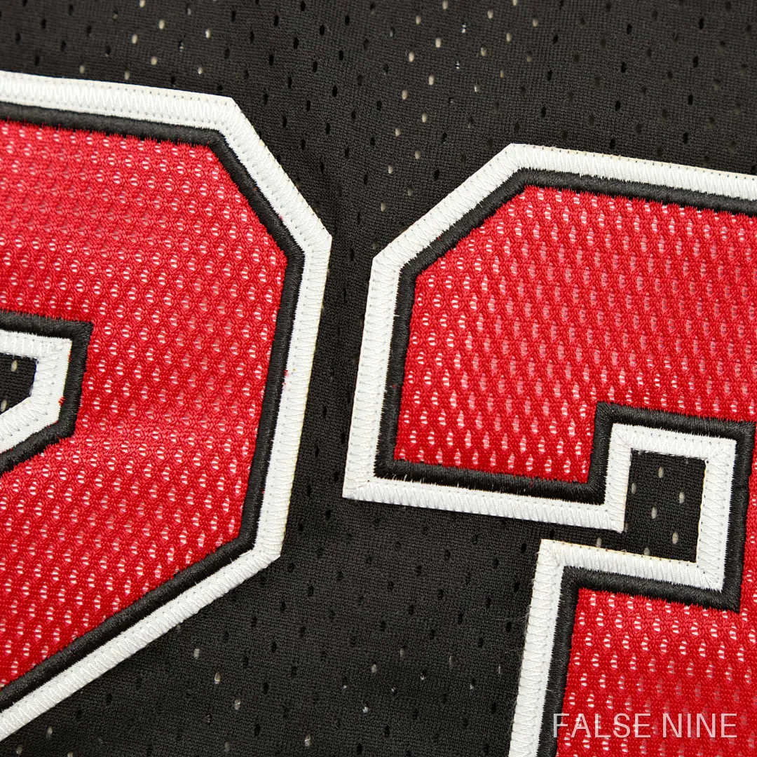 Chicago Bulls 1996-97 Away Jersey (Retro), photo 15