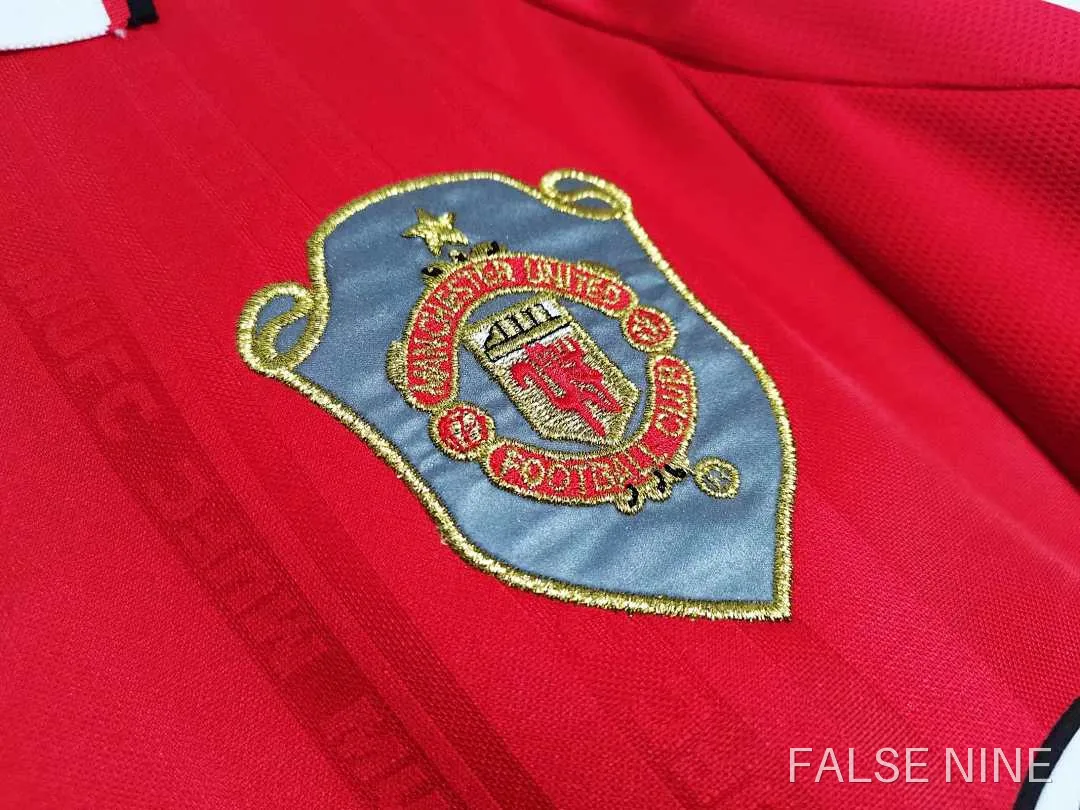 Manchester United 1999 Home Shirt (Retro Fan Version), photo 9