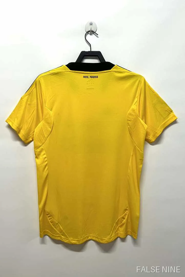 11/12 Real Madrid Yellow Goalkeeper retro Fan version, photo 3