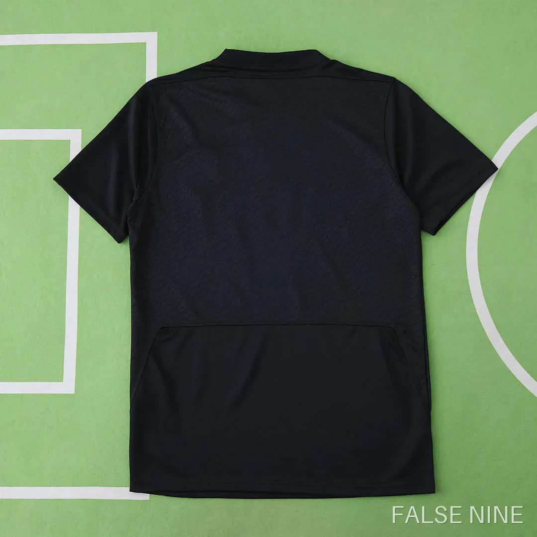 Liverpool 25/26 Special Concept Shirt (Fan Version), photo 17