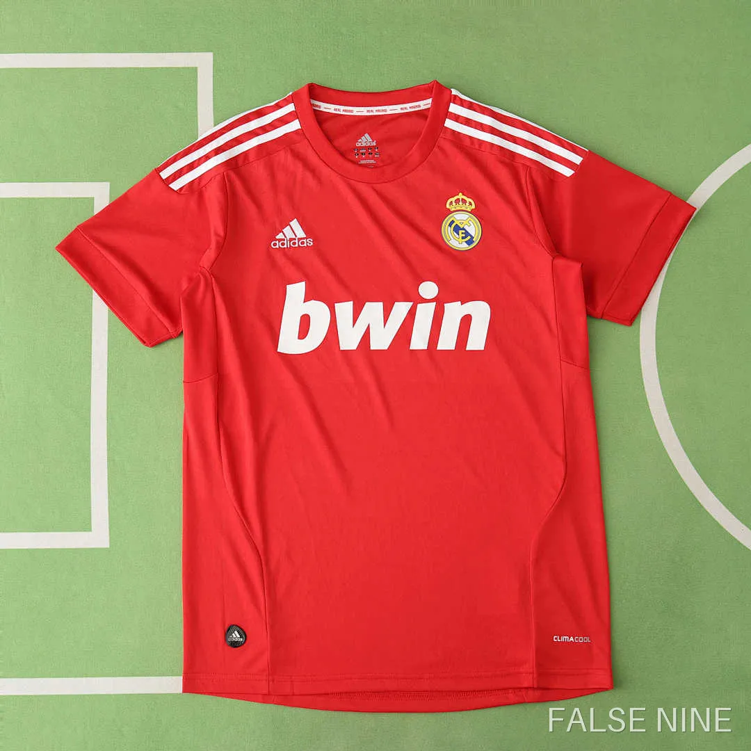 11/12 Real Madrid CF third retro Fan version, photo 1