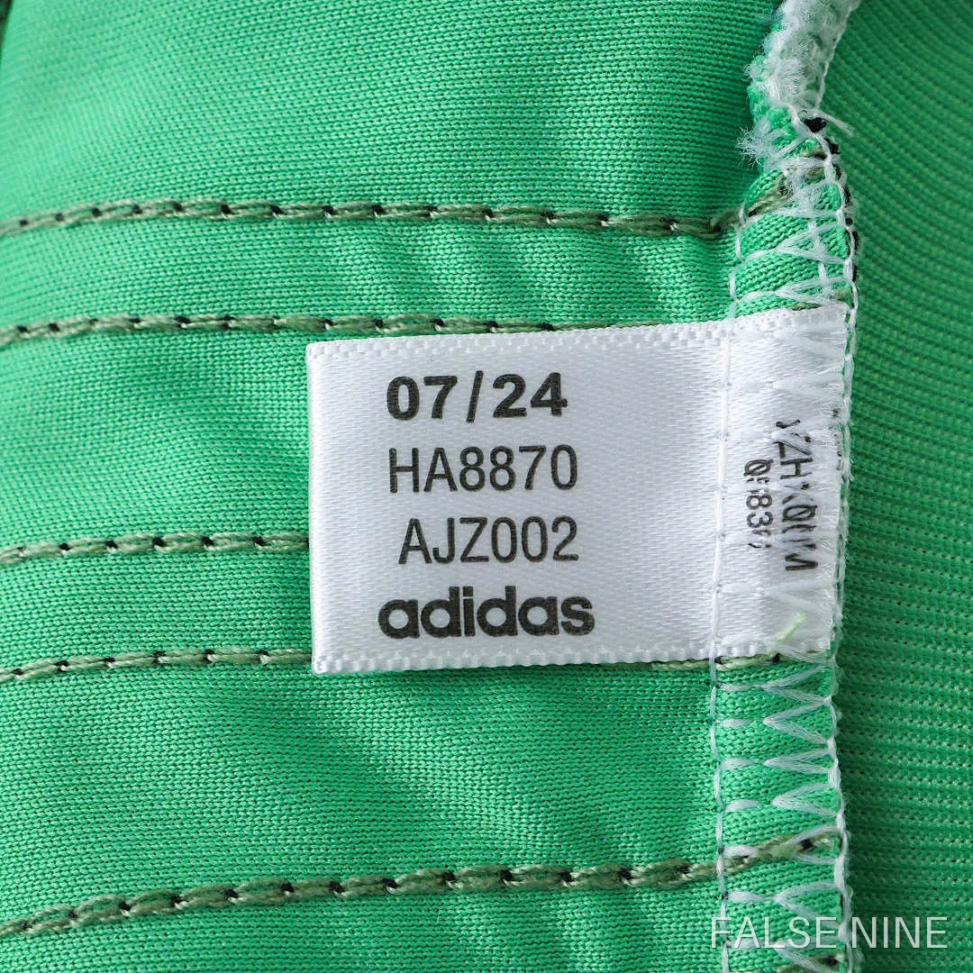 Bayern Munich 25/26 Goalkeeper Shirt (Fan Version), photo 15