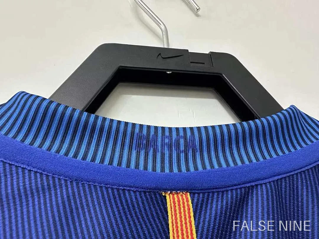 16/17 Barcelona Home retro Fan version, photo 9