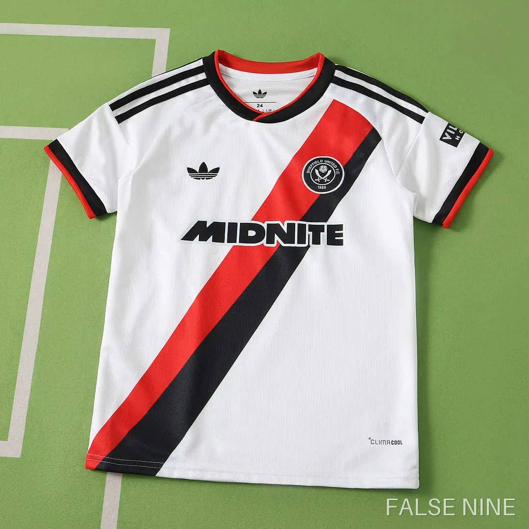 Sheffield United 26/27 Away Kids Kit, photo 1