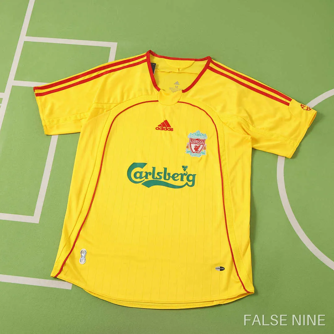 06/07 Liverpool F.C. Yellow Retro Fan version, photo 1