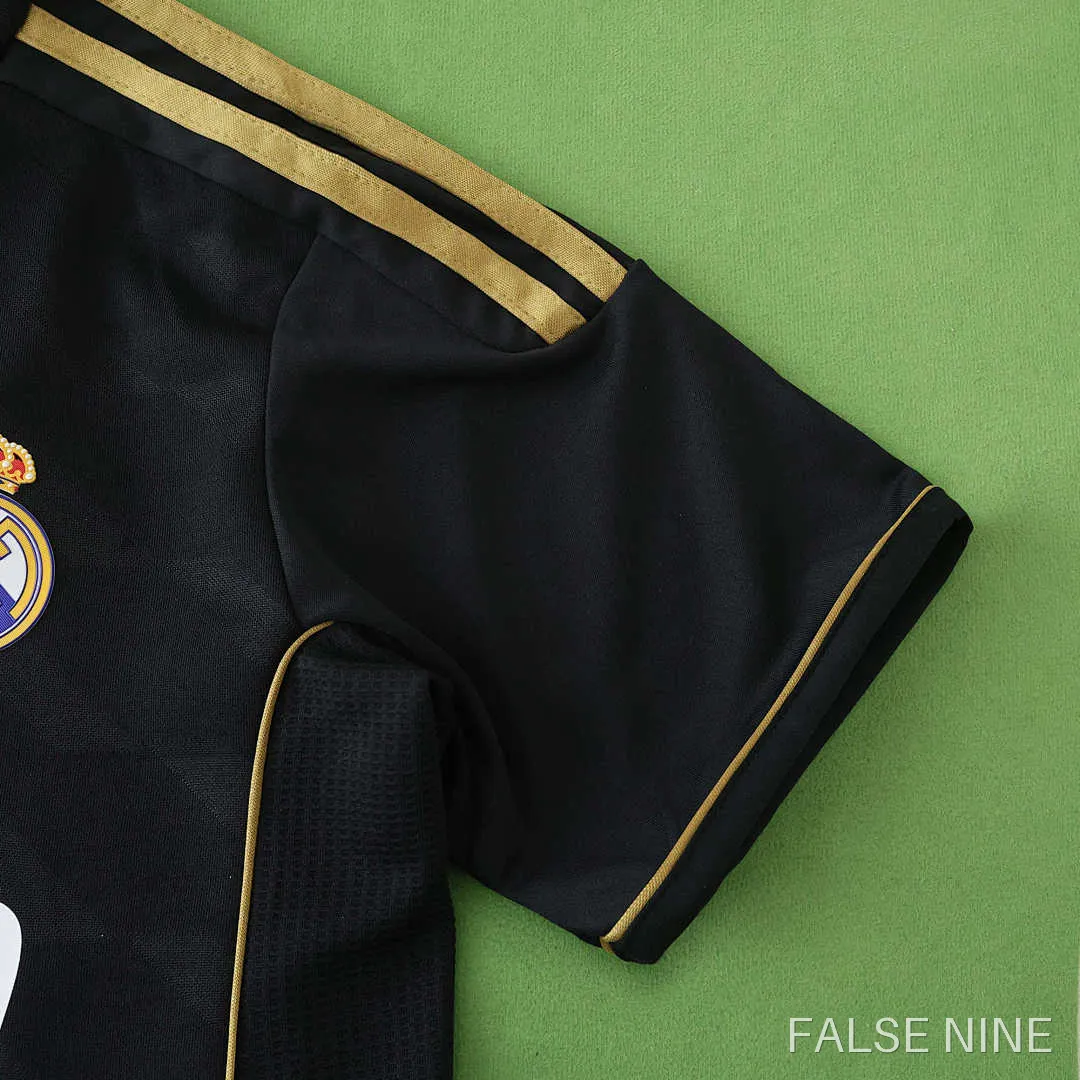 Real Madrid 2011/12 Away Kids Kit (Retro), photo 7