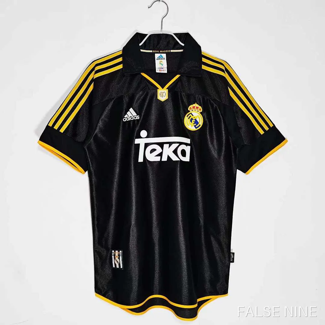 Real Madrid 1999-01 Away Shirt (Retro Fan Version), photo 1