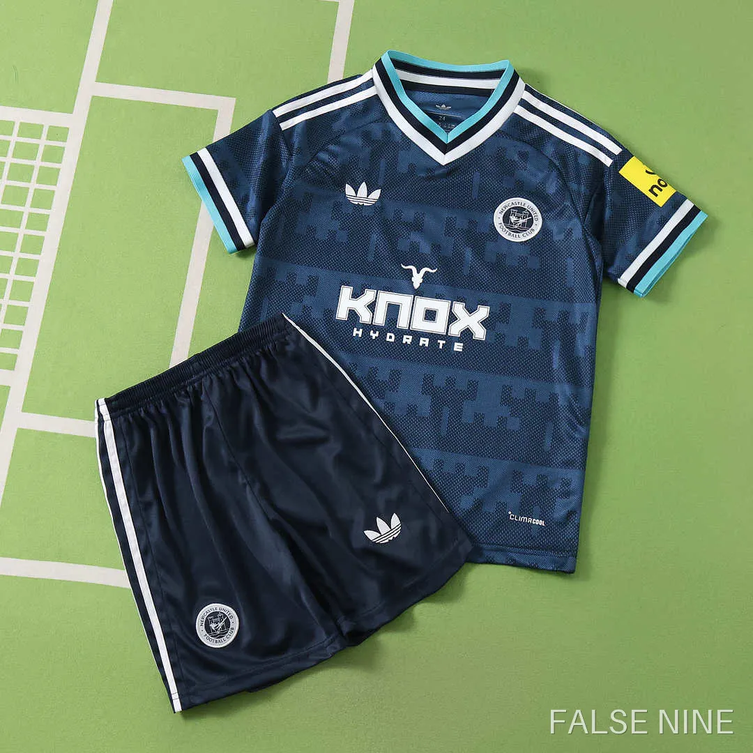 Newcastle United 26/27 Away Kids Kit, photo 2