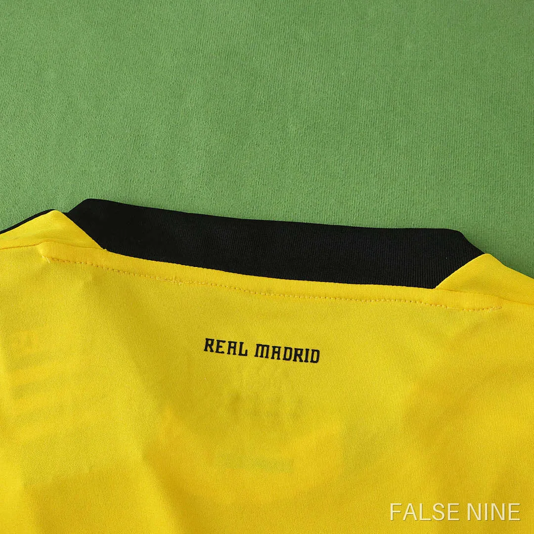 Real Madrid 2011-12 Goalkeeper Kids Kit (Retro), photo 15
