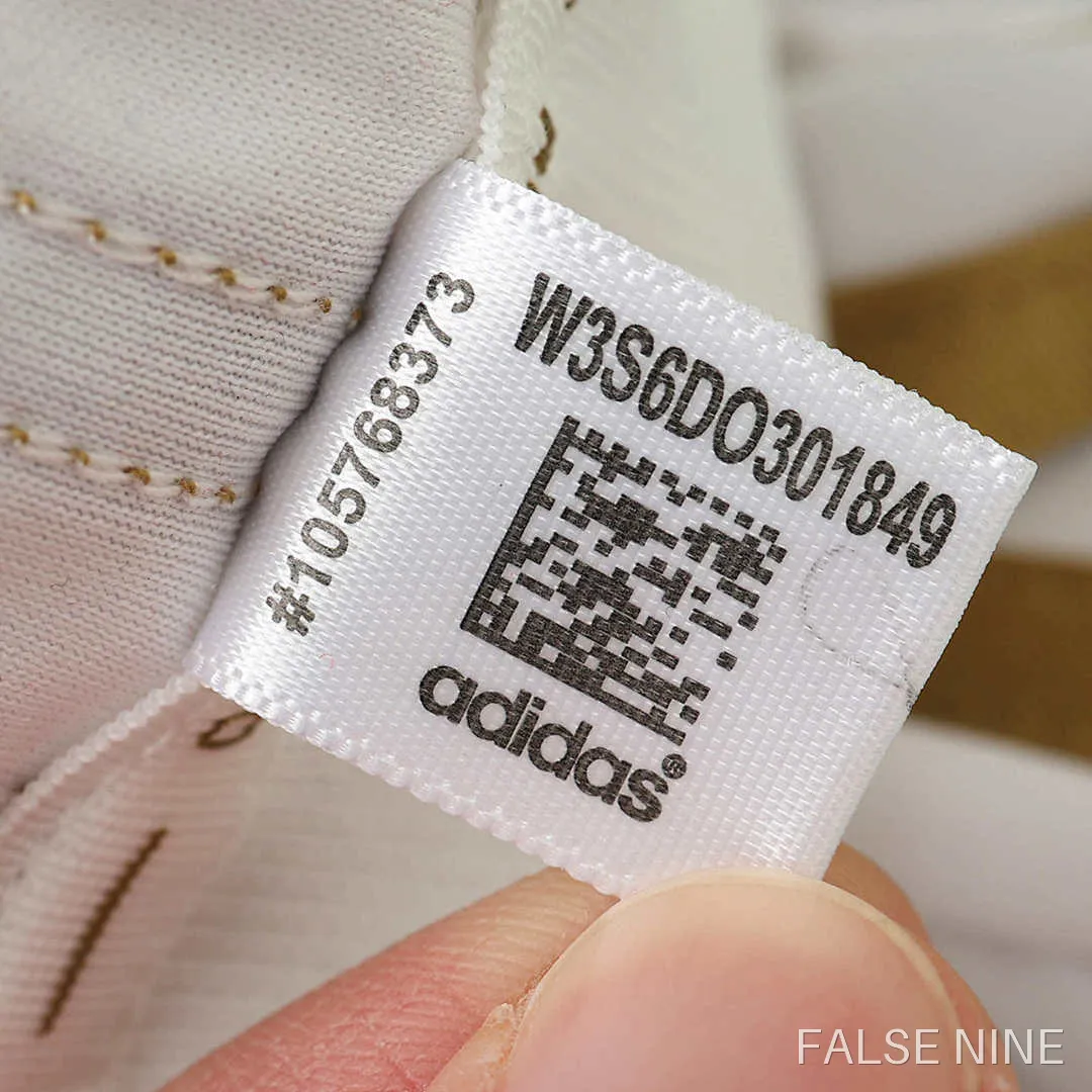 11/12 Real Madrid CF home retro Fan version, photo 21