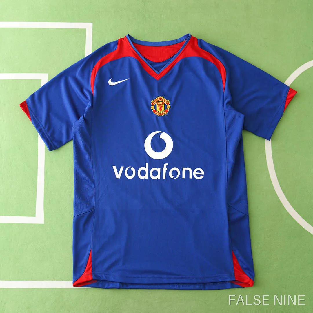 05/06 Manchester United F.C. away retro Fan version, photo 1