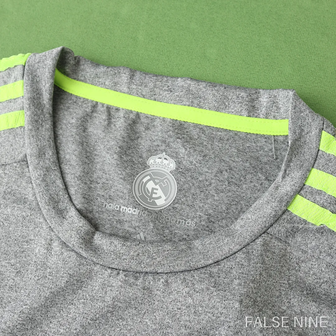 Real Madrid 15/16 Away Retro Shirt (Fan Version), photo 2
