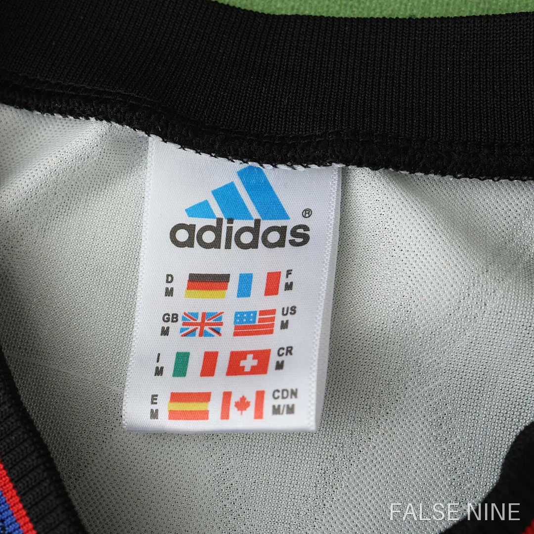 Bayern Munich 1997-98 Away Shirt (Retro Fan Version), photo 3