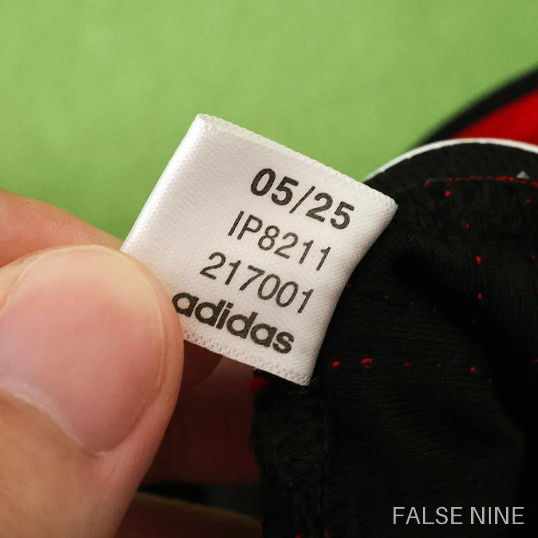 Eintracht Frankfurt 25/26 Home Shirt (Fan Version), photo 18