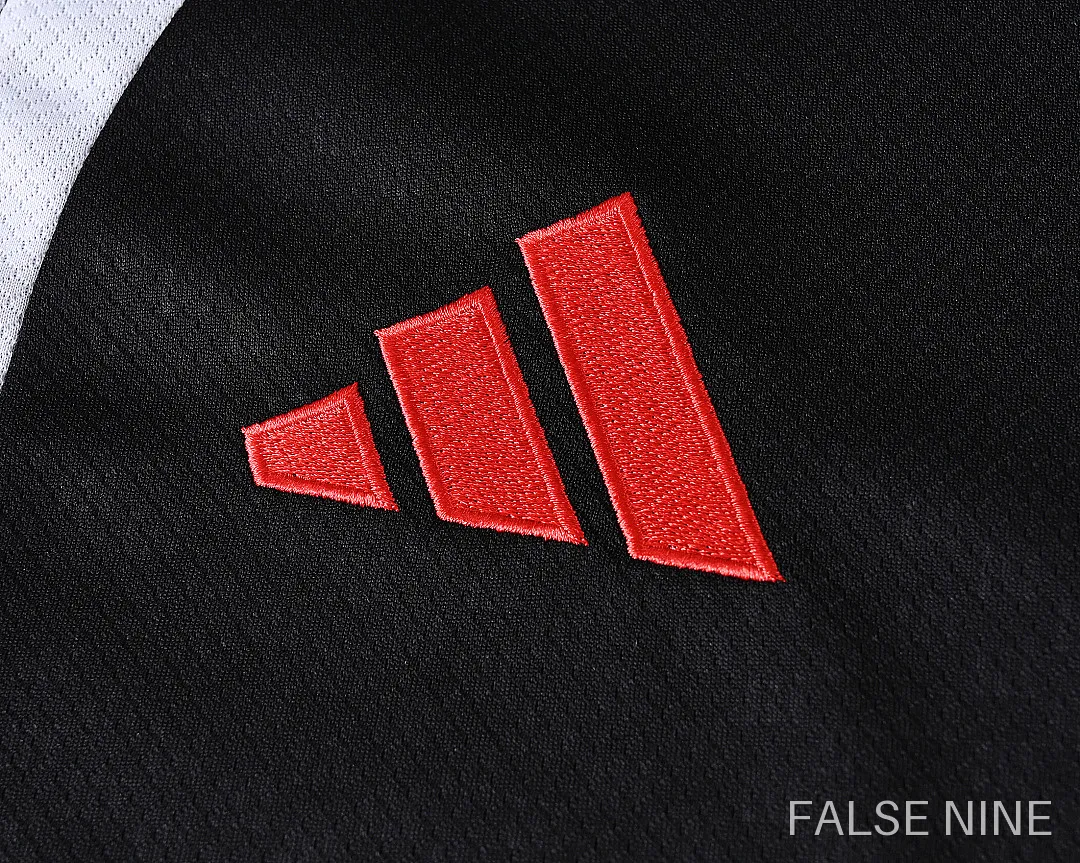 Liverpool 26/27 Training Kit (Fan Version), photo 10