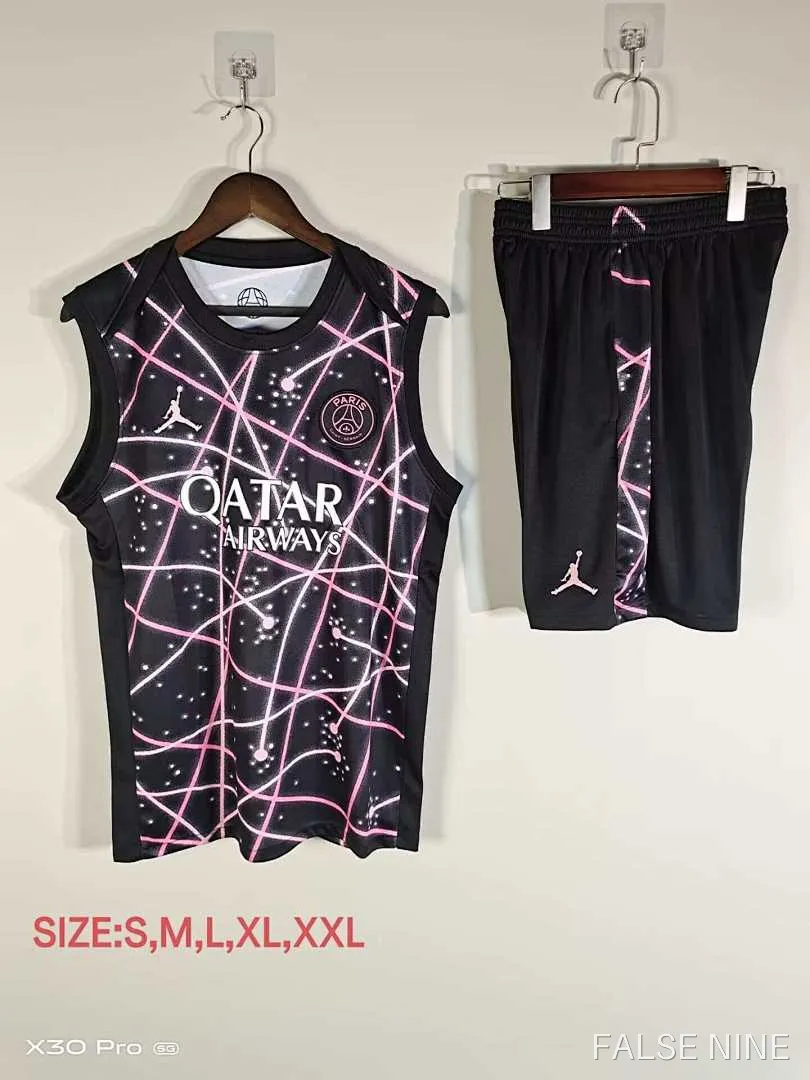 Paris Saint-Germain 25/26 Training Vest and Shorts (Fan Version), photo 2
