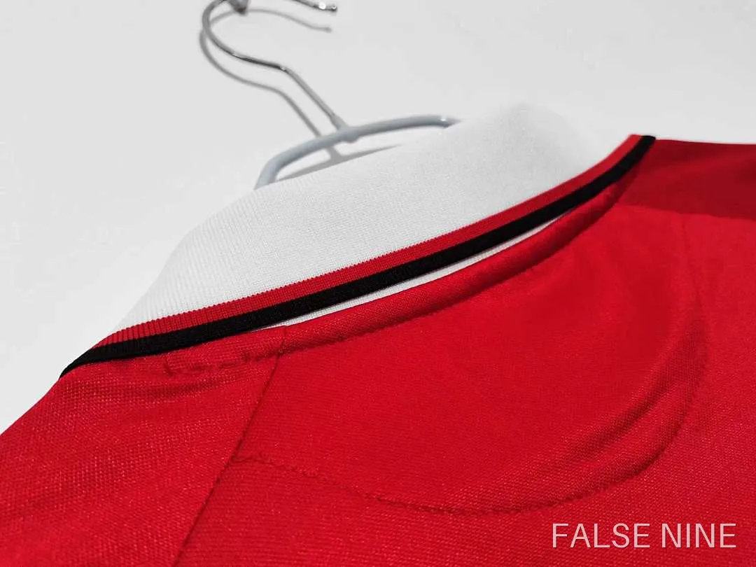 Manchester United 1999 Home Shirt (Retro Fan Version), photo 3