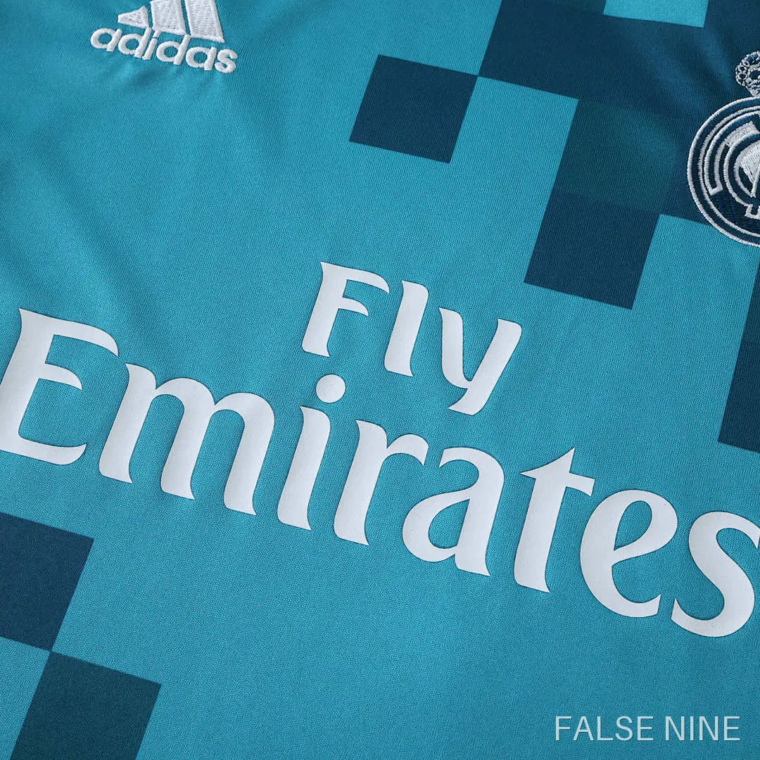 17/18 Real Madrid CF third retro Kids kit, photo 6