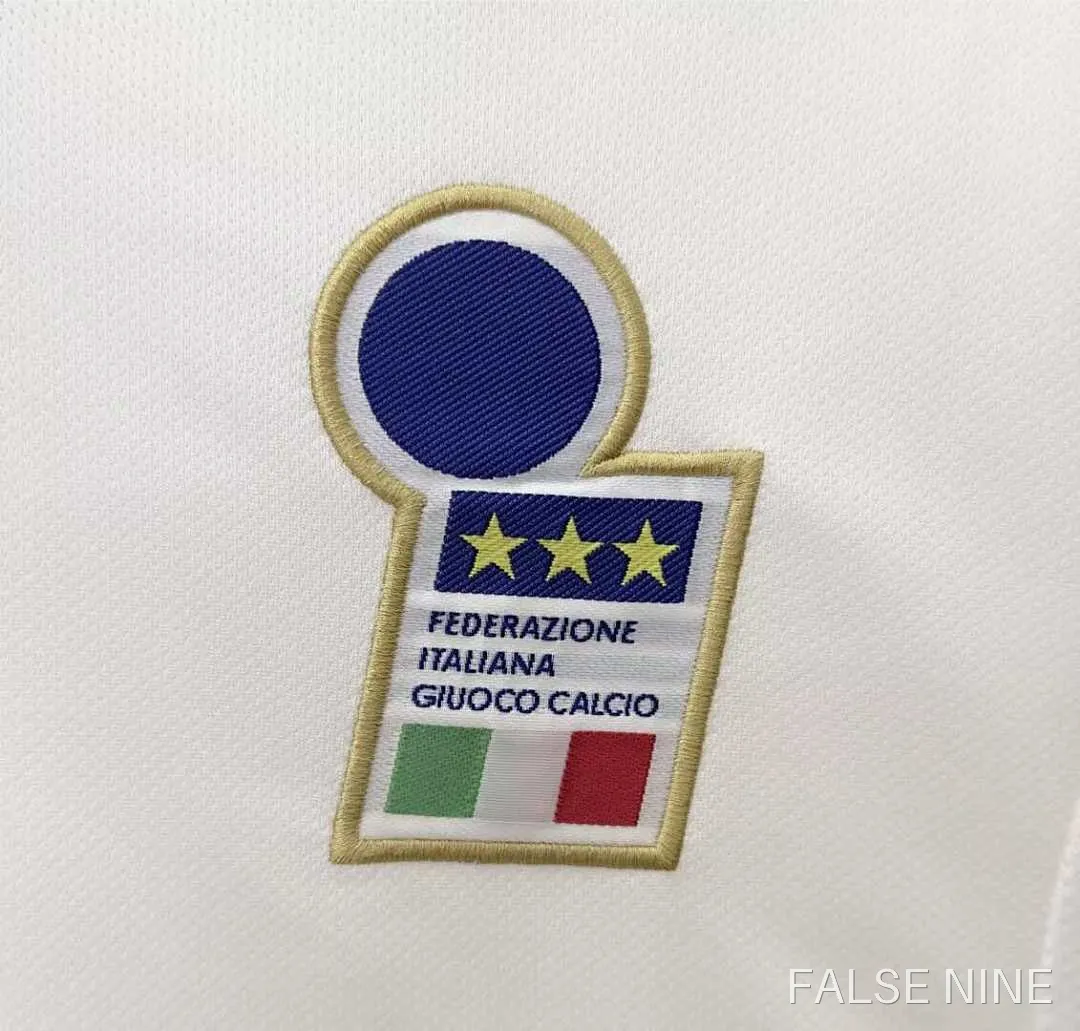 Italy 1996 Away Shirt (Retro Fan Version), photo 7