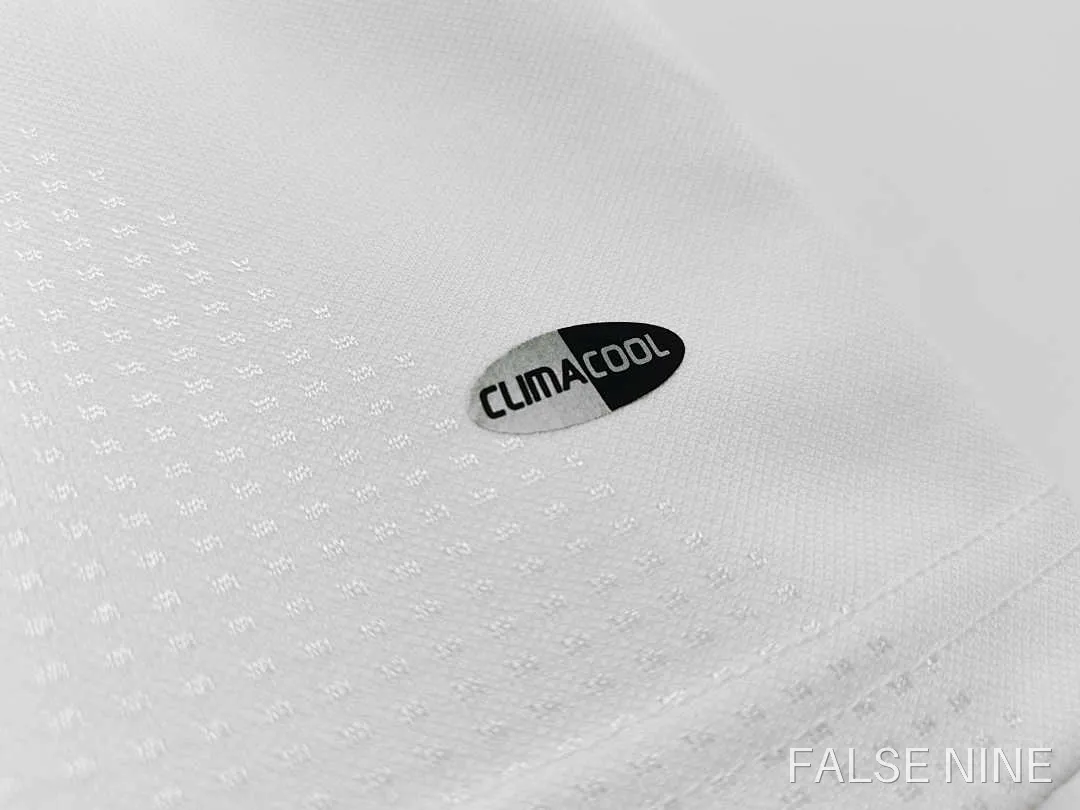 08/09 Real Madrid Home Retro Fan version, photo 5