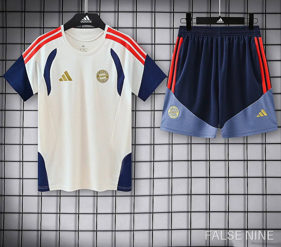 Bayern Munich 26/27 Training Kit (Fan Version), photo 16