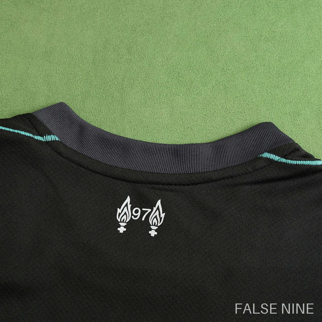 Liverpool 24/25 Away Kit (Kids), photo 3