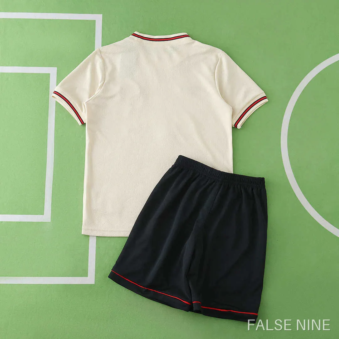 Liverpool 1996-97 Away Retro Kids Kit, photo 19