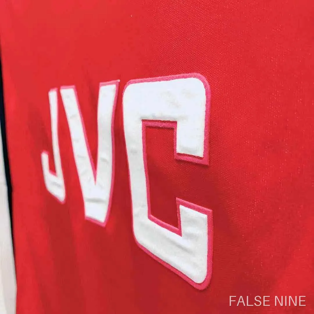 Arsenal 1998-99 Home Shirt (Retro Fan Version), photo 9